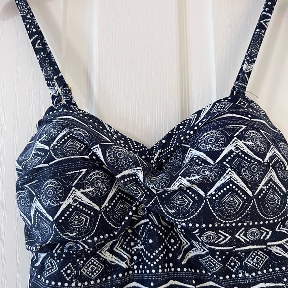 Shore Shapes Swimwear one piece swimsuit with adjustable straps 8 - Picture 2 of 13